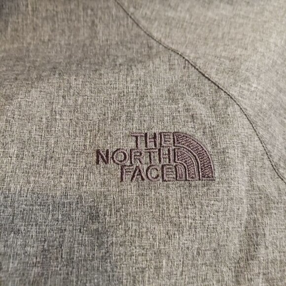 The North Face lightweight Rain Jacket women's size S - Picture 5 of 15